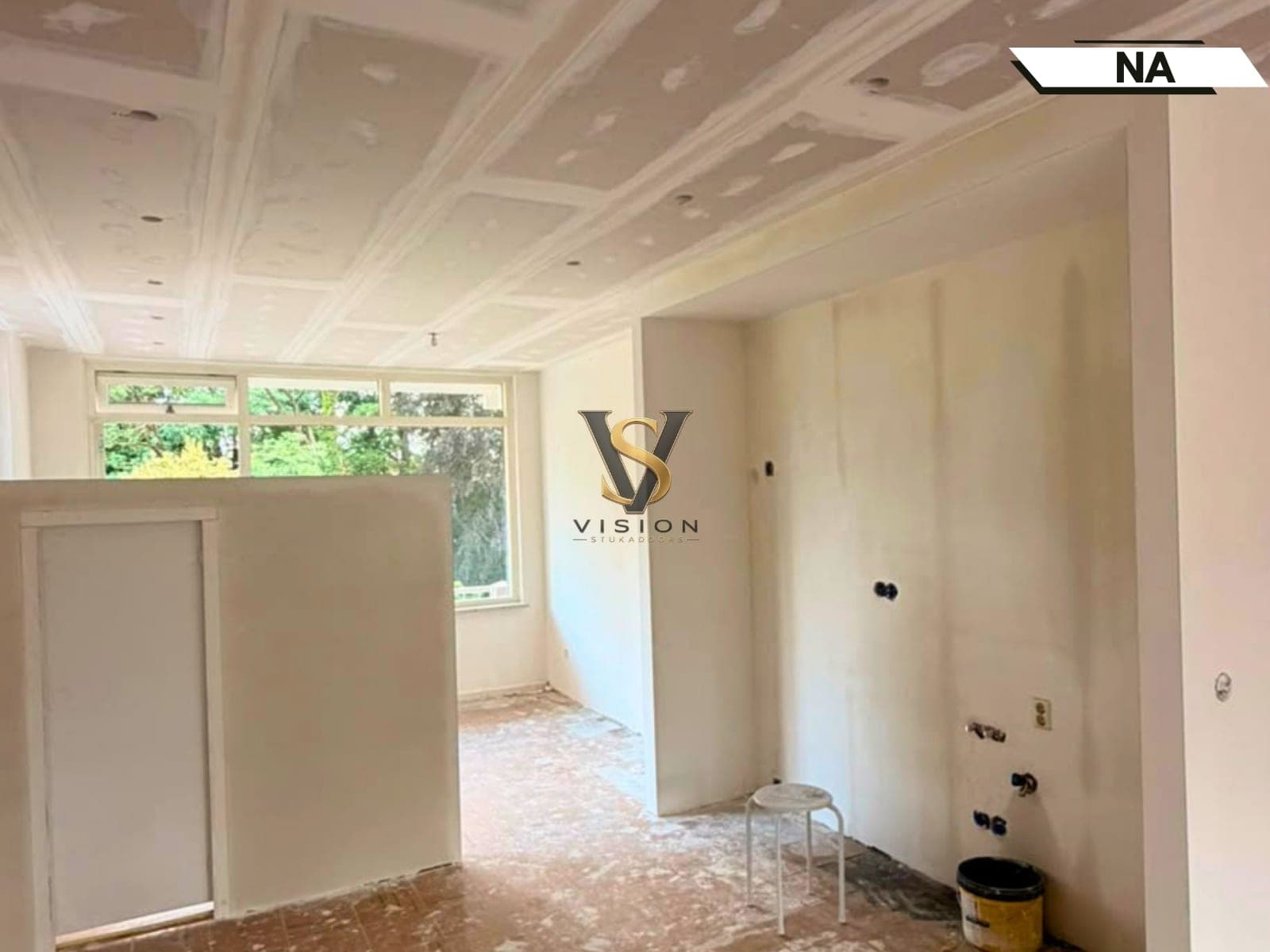 Door Vision Stukadoors afgewerkte woonkamer